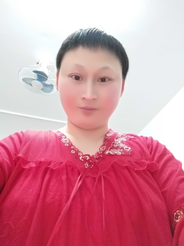 彩虹姐姐永不言弃的第一张照片--湖北中老年相亲网