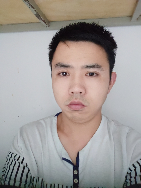 老男孩的第一张照片--湖北中老年相亲网