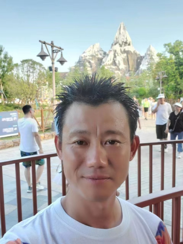 艾氏涂料博的第一张照片--湖北中老年相亲网